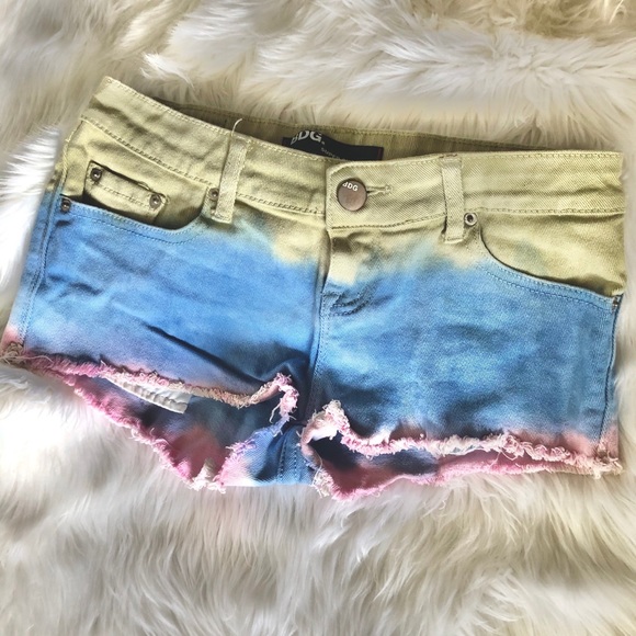 Sold - Picture 3 of 5